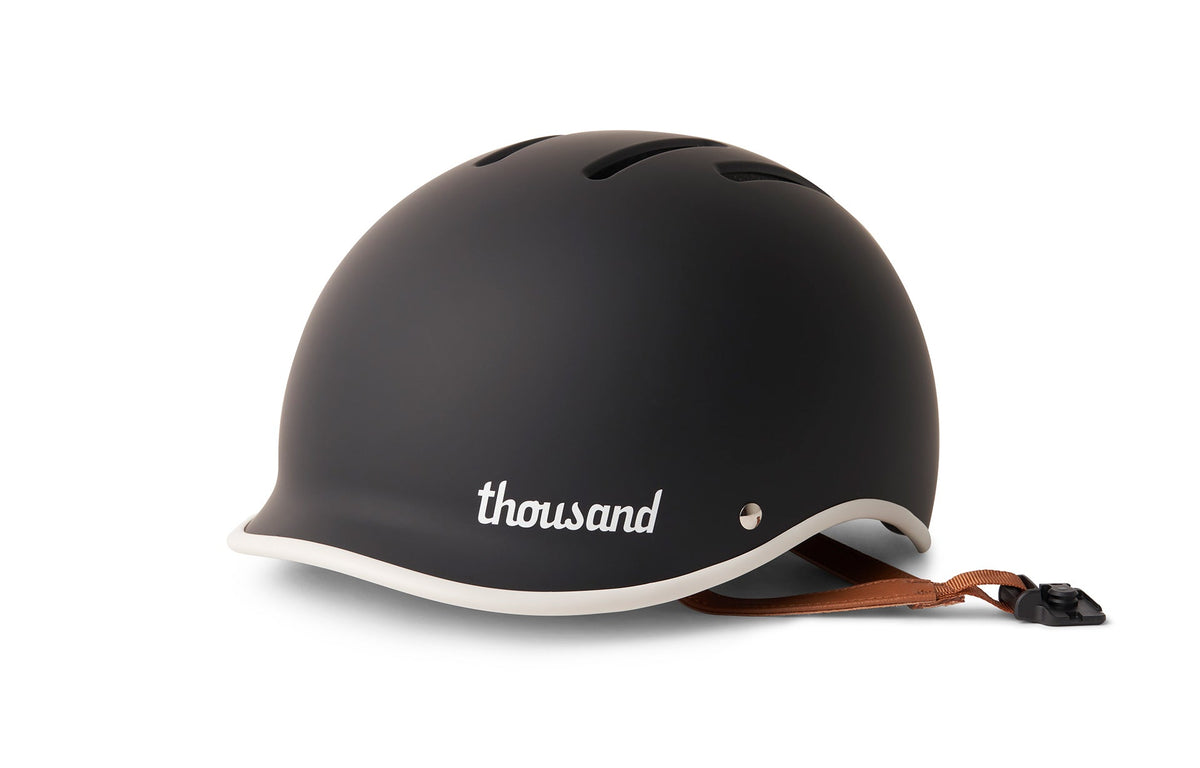 Thousand Heritage 2.0 helmet in Carbon Black, front three-quarter view