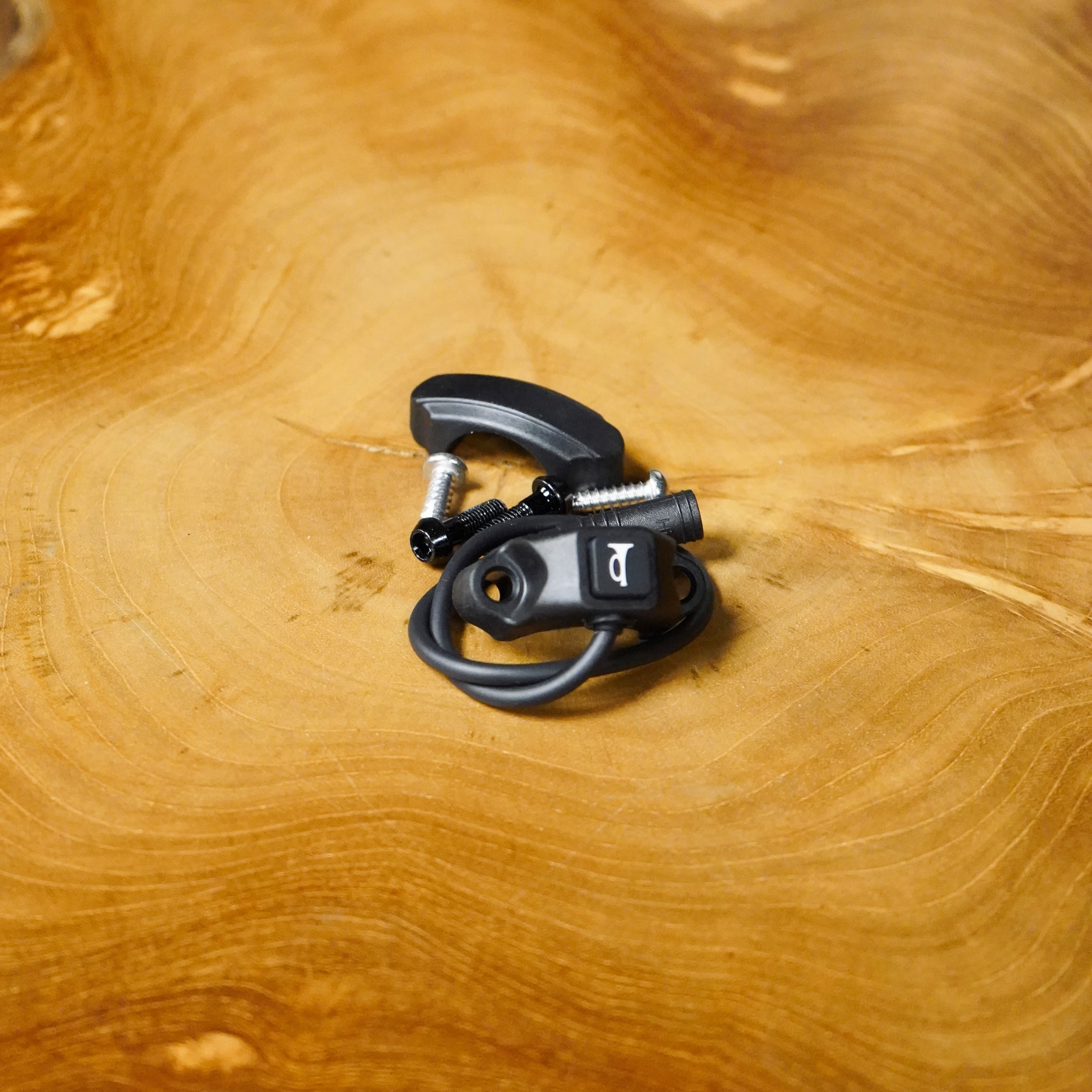 Horn Button w/ Bracket - Super73 - Last Mile