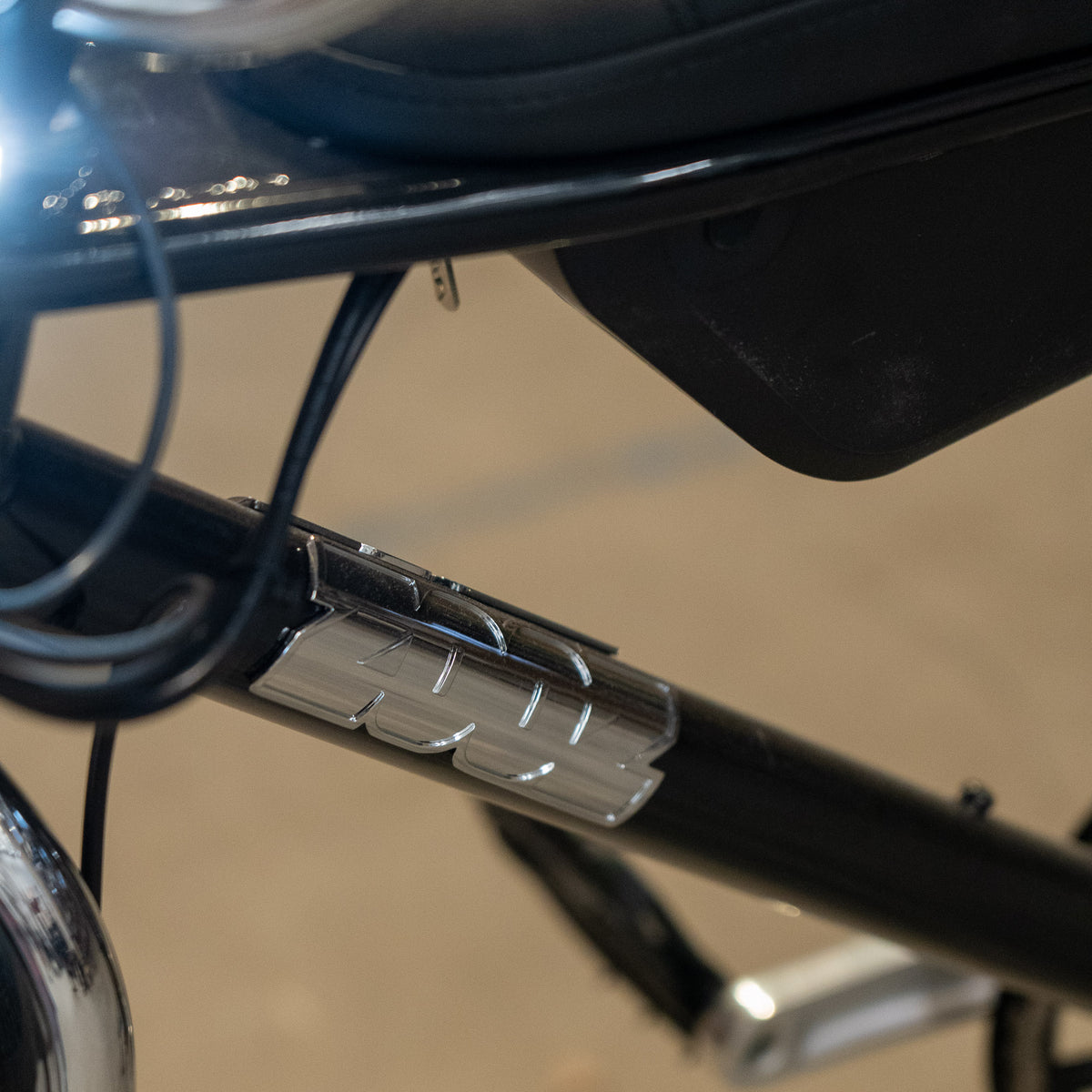 EXCLUSIVE Ultra Urban Special Edition - Zooz Electric Bike