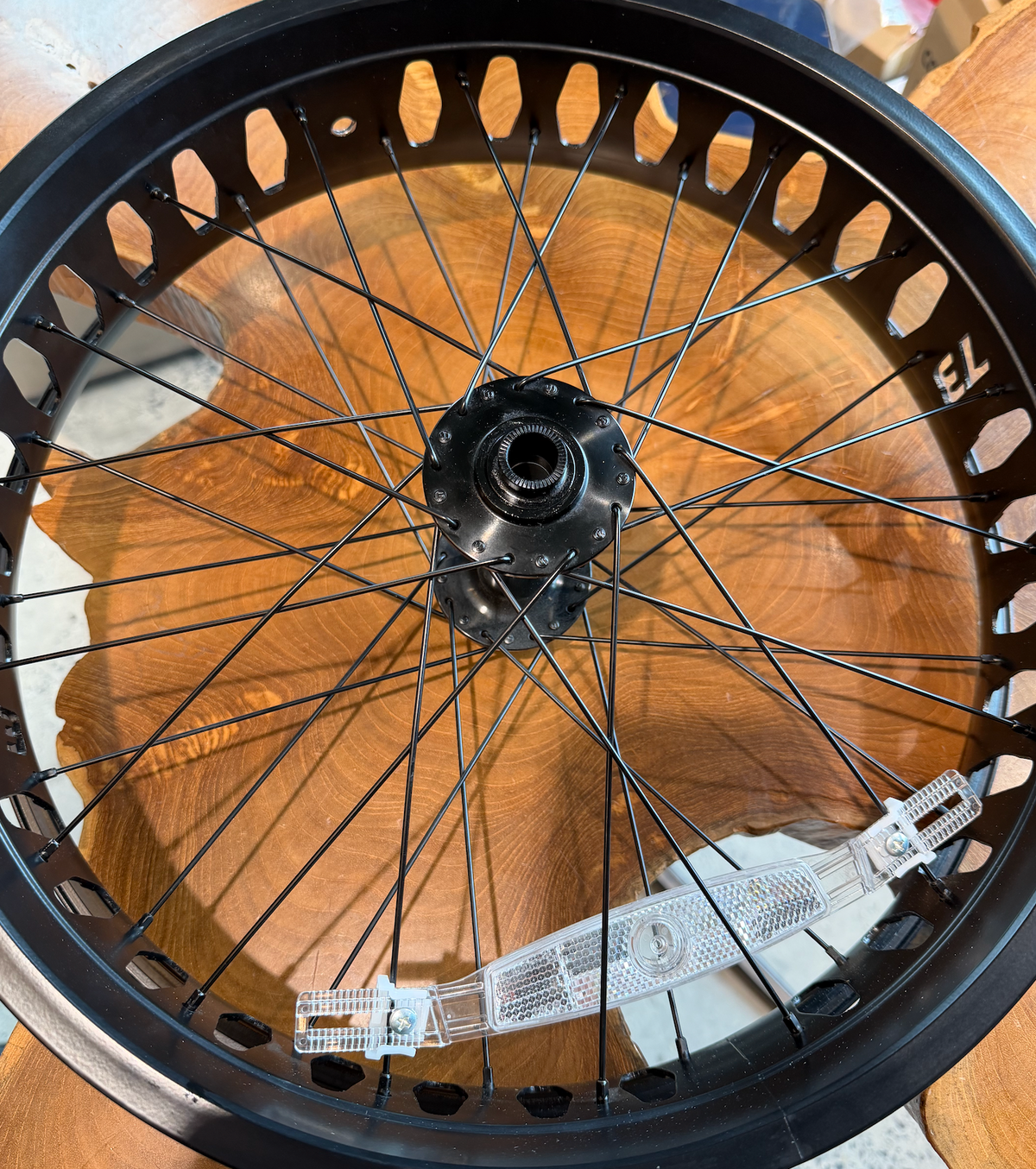 Super73 Front Wheel Assembly – OEM Thru-Axle (42mm Forks)
