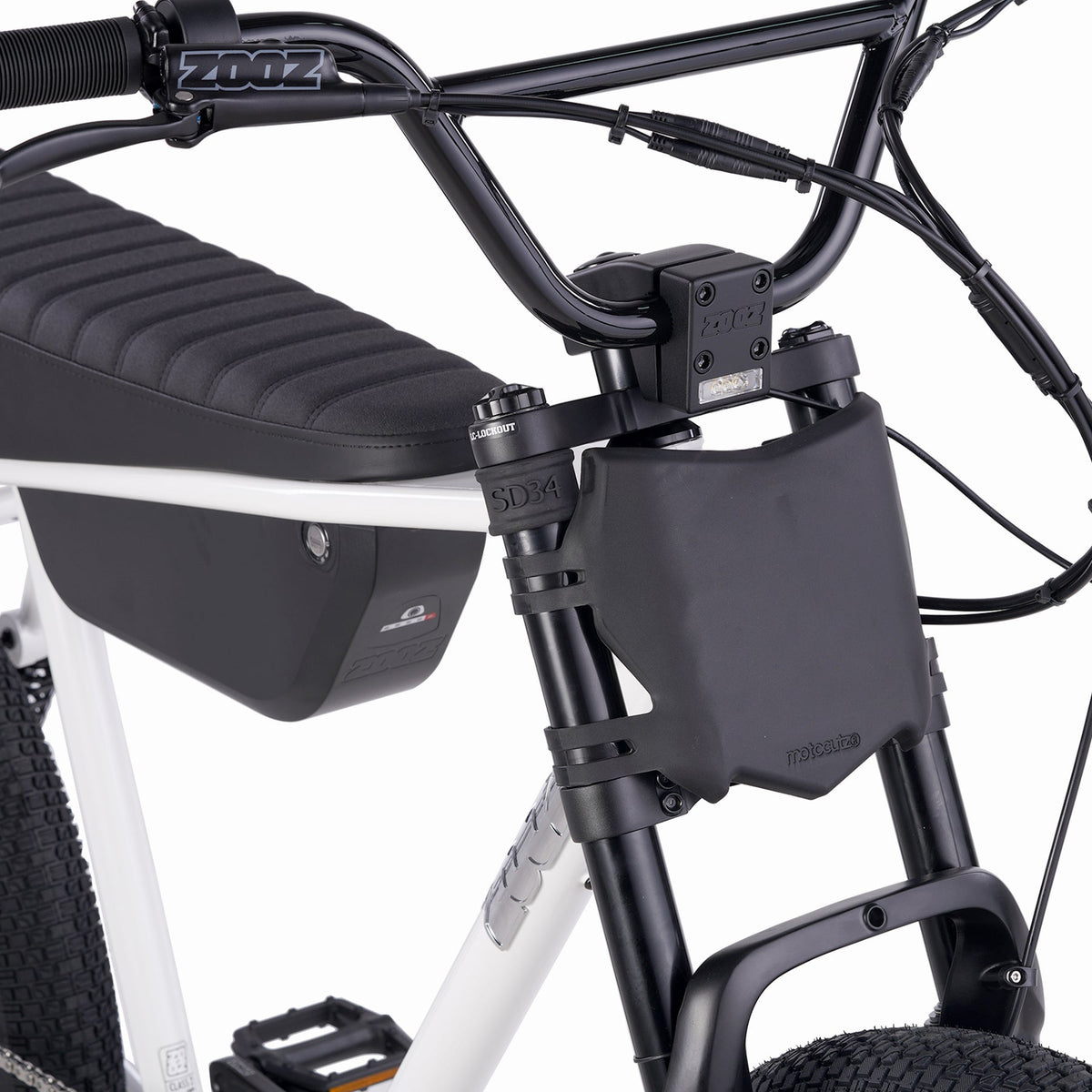 Zooz Ultra Flex G2 Low Bar moto-style number plate detail