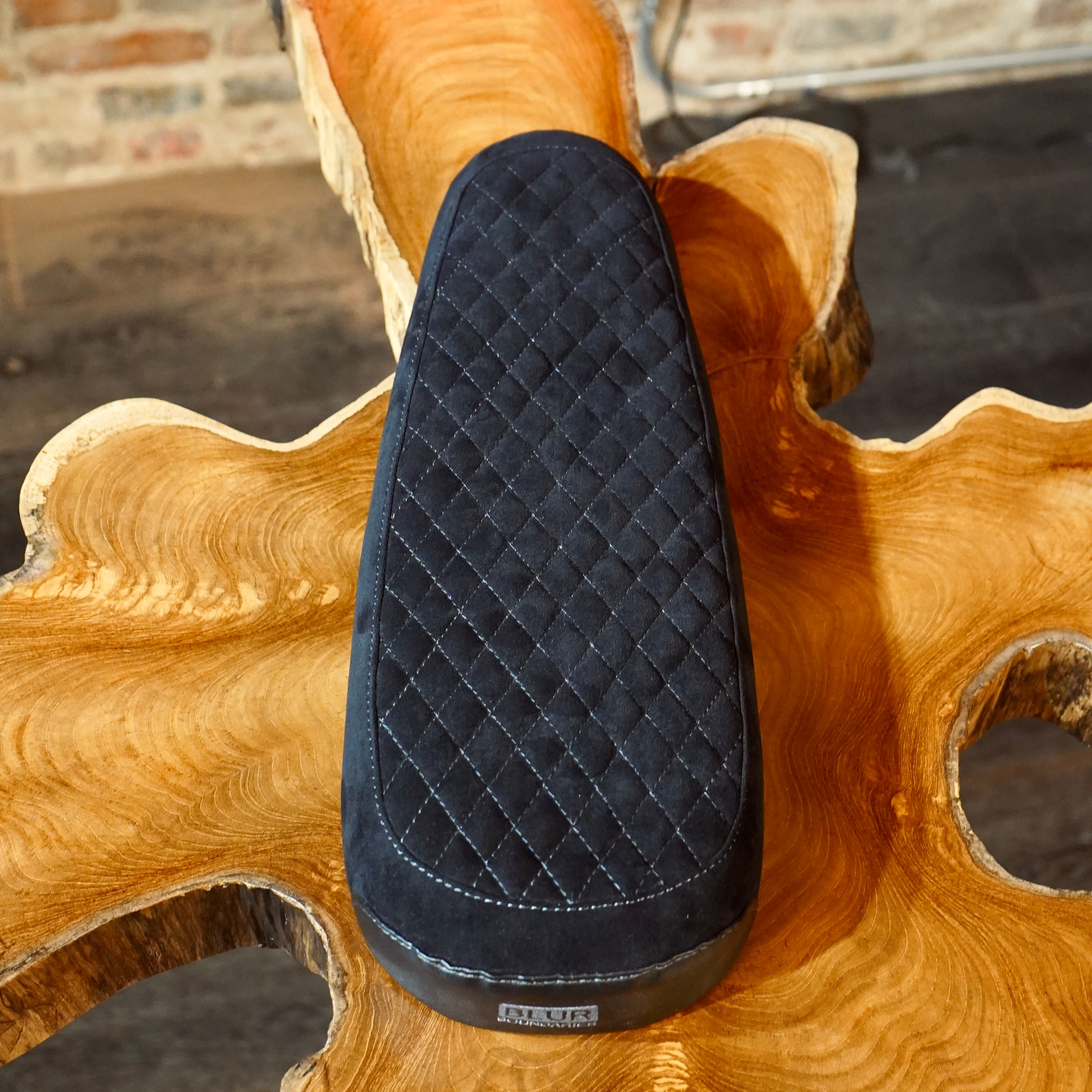 peak Take!チェア made of Alcantara peak Take!チェア made of Alcantara ONEX STC X Alcantara