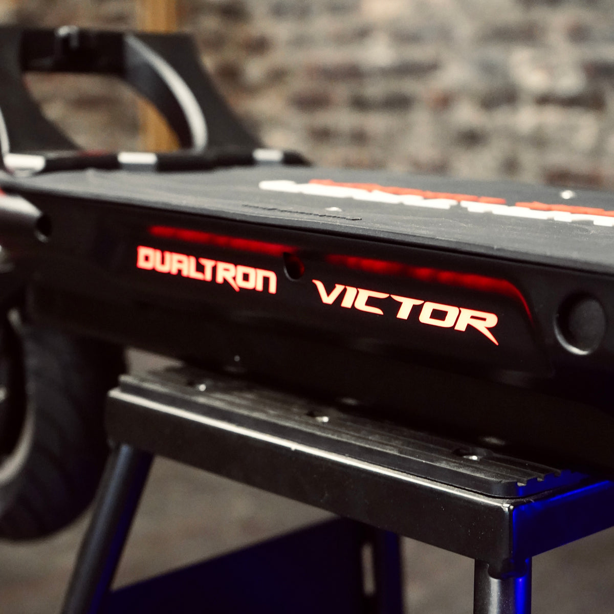 Dualtron Victor Luxury Plus - MiniMotors Electric Scooter